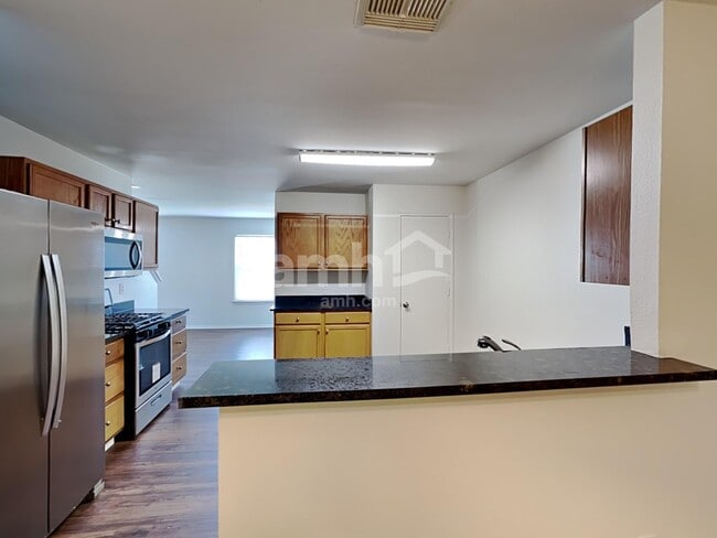 20930 Baronsledge Ln, Katy, TX 77449 - photo 3