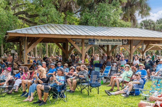 The Buckingham Blues Bar hosts a variety of public events featuring live music.