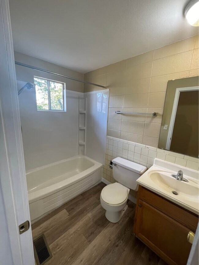 136 Kimberling City Ctr Ln unit 2, Kimberling City, MO 65686 - photo 6