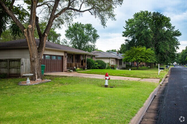 Several modest ranch-style homes are found throughout Maize.