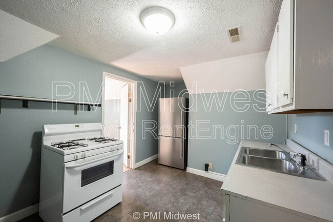 921 S Buckeye St, Kokomo, IN 46901 - photo 3