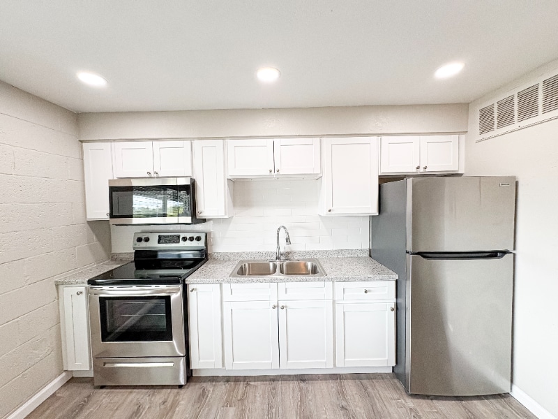 1110 E Highland Ave unit 29, Phoenix, AZ 85014 - photo 1