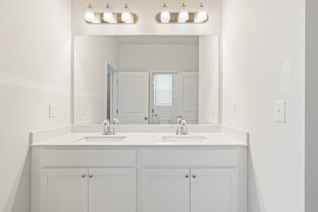 825 Dobby Way, McDonough, GA 30252 - photo 5