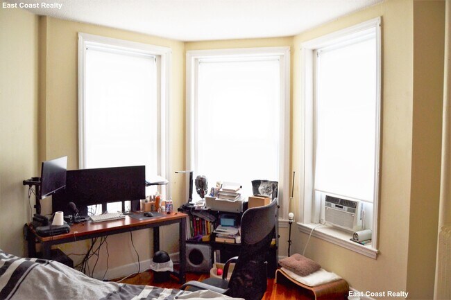 1120 Commonwealth Ave unit 6, Boston, MA 02134 - photo 3