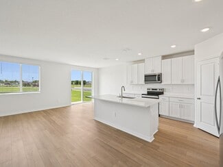 100 Vintage Glen Rd, Nokomis, FL 34275