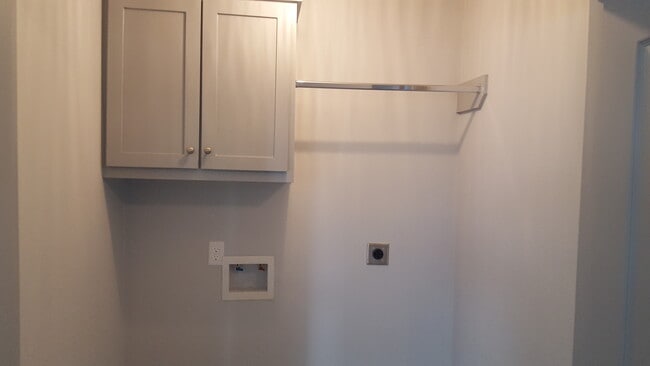 washer/dryer room