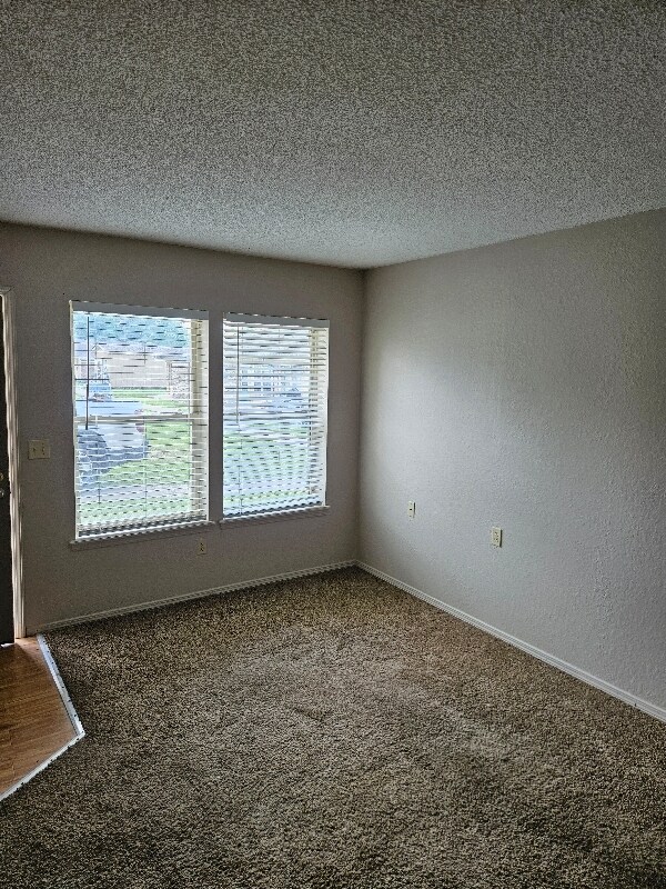 508 N 6th St unit a2, Lincoln, KS 67455 - photo 3