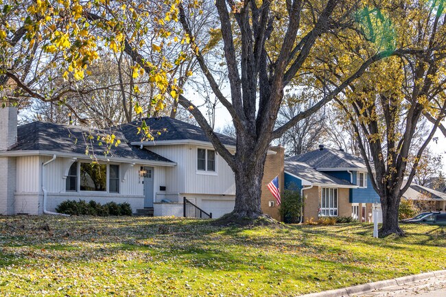 You can find some split-level homes in Strachauer Park.