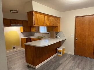 1337 SW Foundry St Unit B, Grants Pass, OR 97526