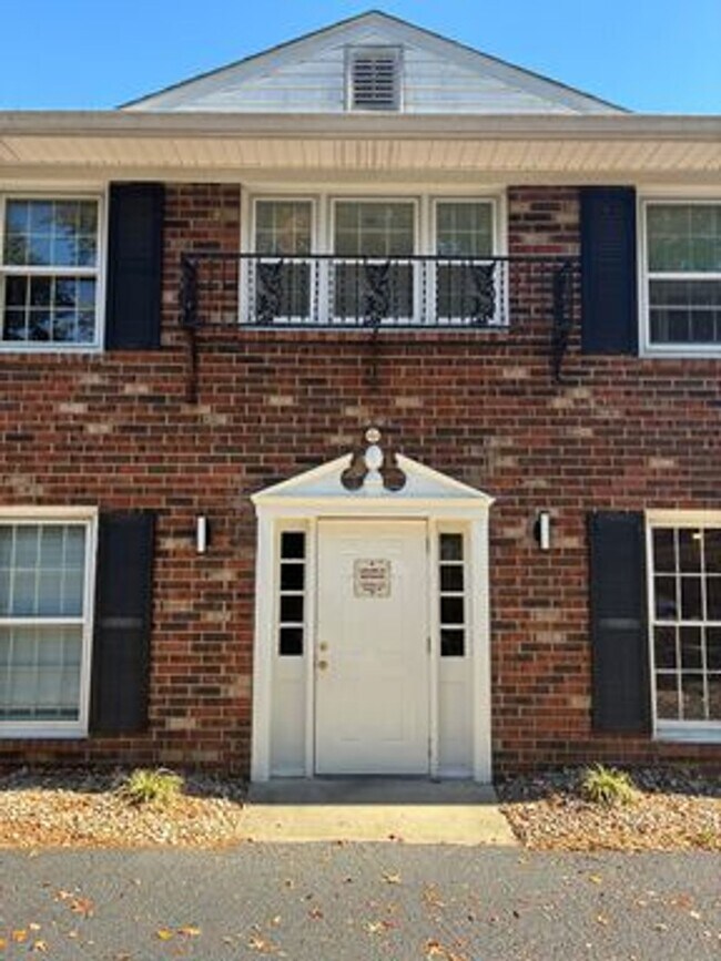 Minor Lane, Louisville, KY 40219 - photo 3