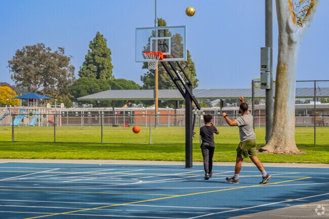 Palms Park and Community Center is a great park to get in on a game of hoops.