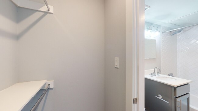 4400 San Jacinto St unit 104, Dallas, TX 75204 - photo 6