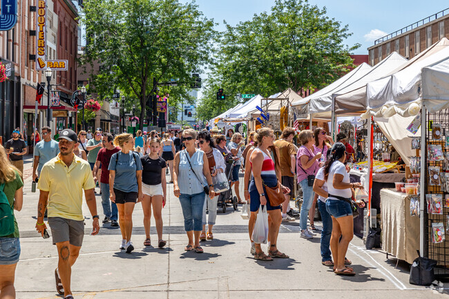 Check out the annual Downtown Fargo Street Fair for some great shopping and dining.