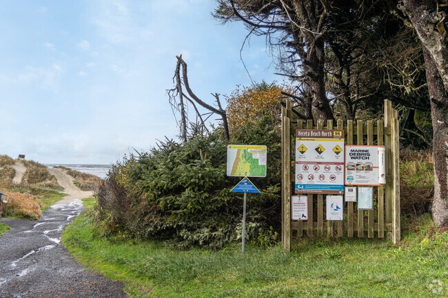 The entrance to Hecata Count Park in Heceta Beach.