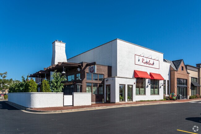 Rosebud is a popular restaurant near the Briarwood neighborhood.