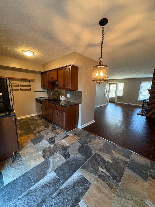 331 Saint Andrews Dr unit 331, Dublin, OH 43017 - photo 7