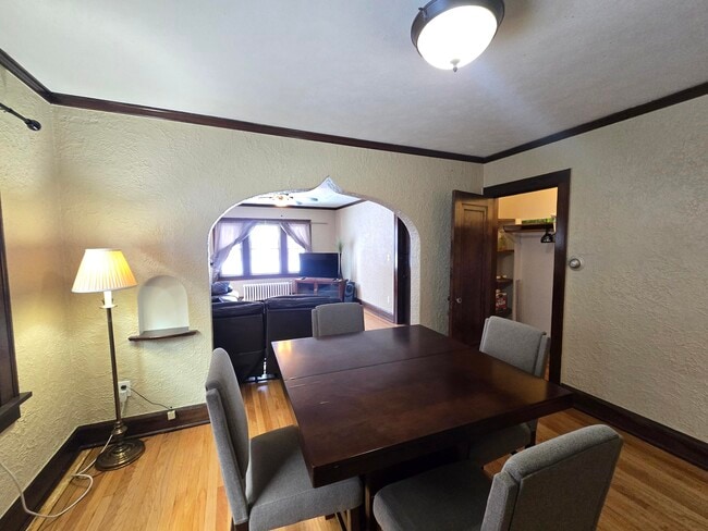 1913 Douglas St unit 1913 Douglas Street, Rockford, IL 61103 - photo 5