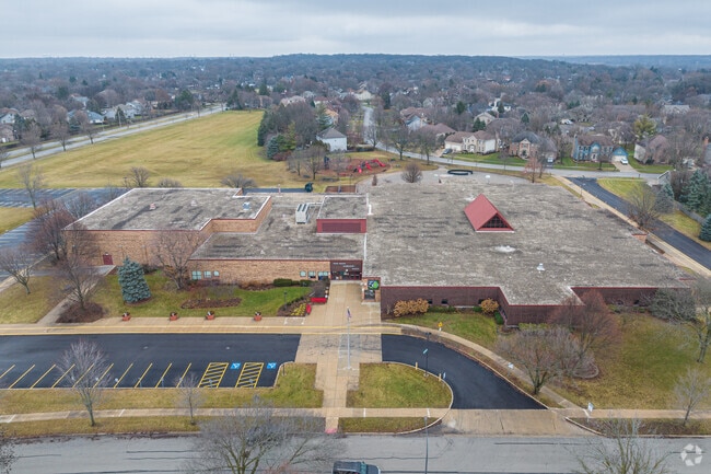 River Woods Elementary School is located at 2607 RIVER WOODS DR. NAPERVILLE, IL 60565.