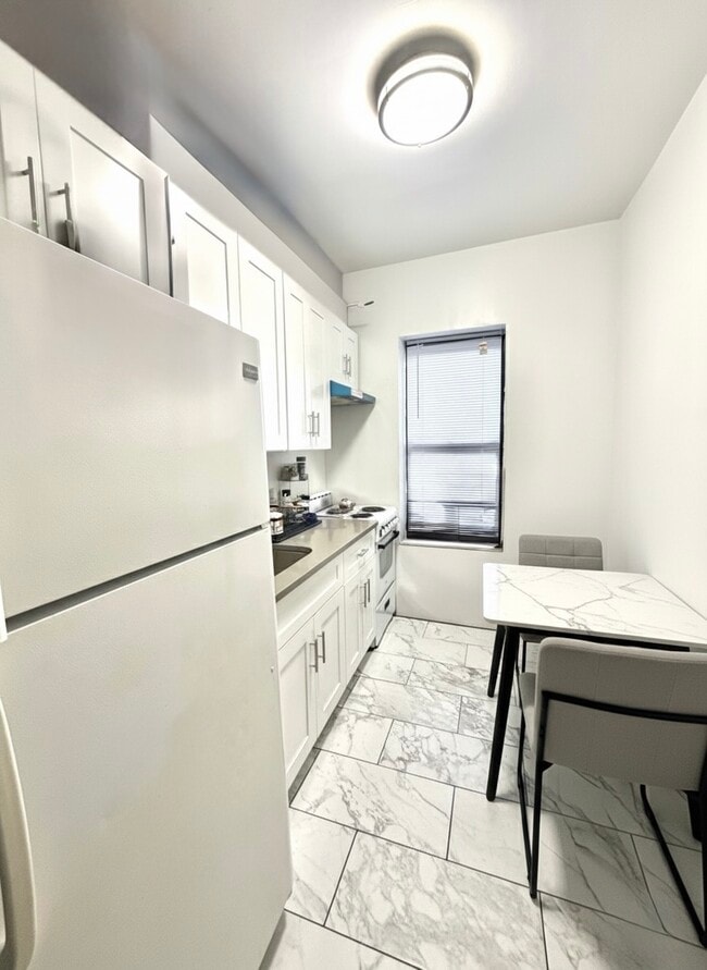 9004 Jamaica Ave Unit 2B, Woodhaven, NY 11421