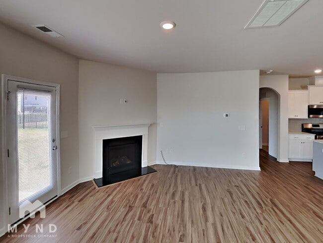 118 Rooster Tail Ln, Troutman, NC 28166 - photo 4