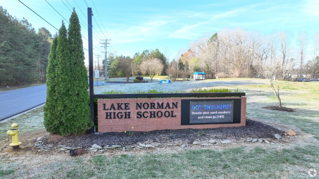 Welcome to Lake Norman High School in Lake Norman, Mooresville NC.