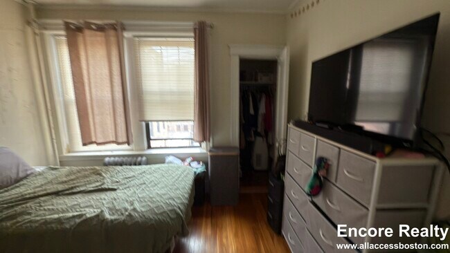 58 Queensberry St unit 12, Boston, MA 02215 - photo 6