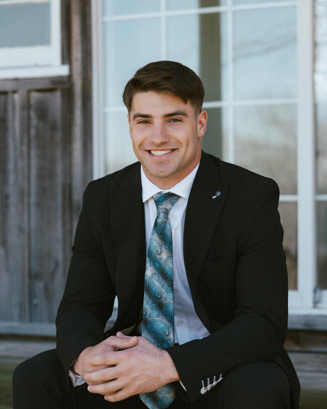 Agent Photo