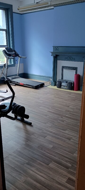 617 Market St unit 617 1/2 2A, Parkersburg, WV 26101 - photo 2