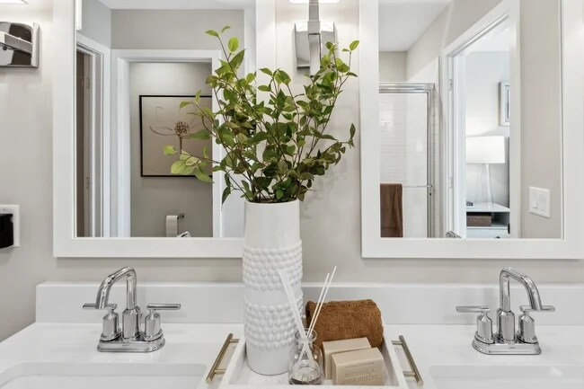 510 Wood St, Elyria, OH 44035 - photo 7