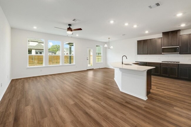 1536 Garlock Dr, Leander, TX 78641 - photo 3