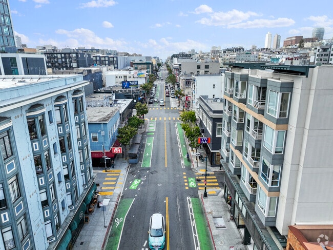 Bike lanes are large and green, very helpful if you like riding through Lower Nob Hill.
