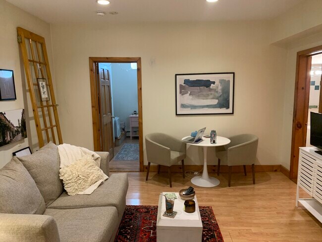 21 Aberdeen St unit D, Boston, MA 02215 - photo 7