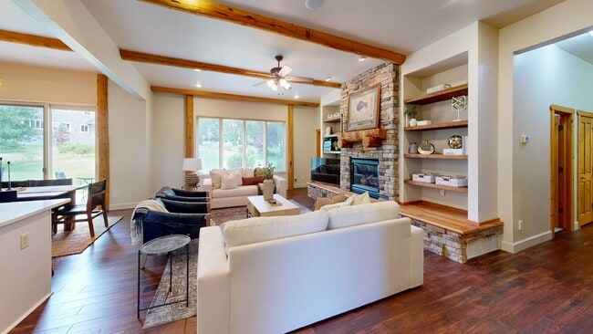 92 W Village Ct, Midway, UT 84049 - photo 2