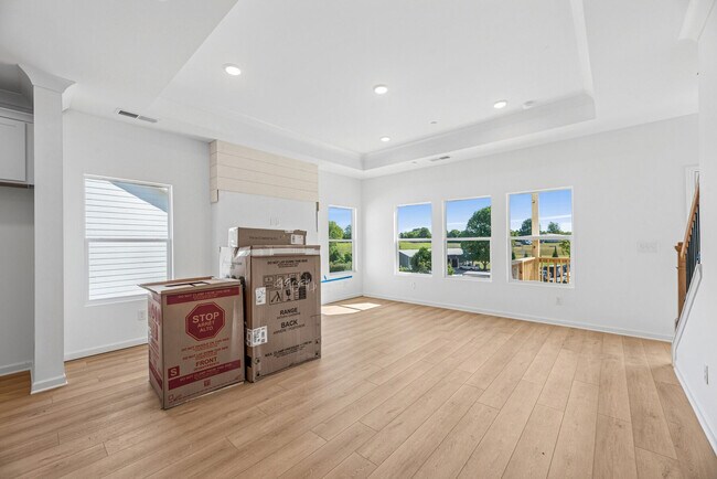 3155 Rolling Brook Dr, Columbia, TN 38401 - photo 3