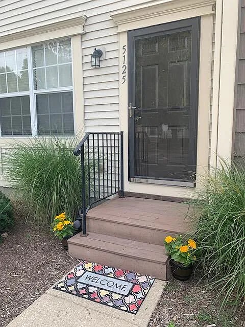 5125 Singleton Dr, Hilliard, OH 43026