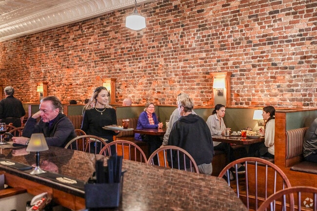 Enjoy Sam Kendall’s southern charm and creative menu after a day exploring Camden’s shops.