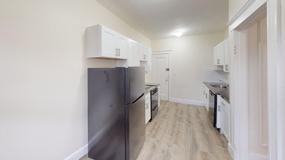 208 Kelton St unit 8-6, Allston, MA 02134 - photo 1