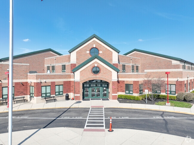 Madison Elementary School is located in Madison, Middletown.