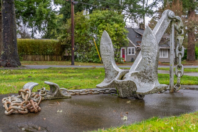 Memorial to American sea service personnel who have perished at sea at Veteran's Memorial Park.