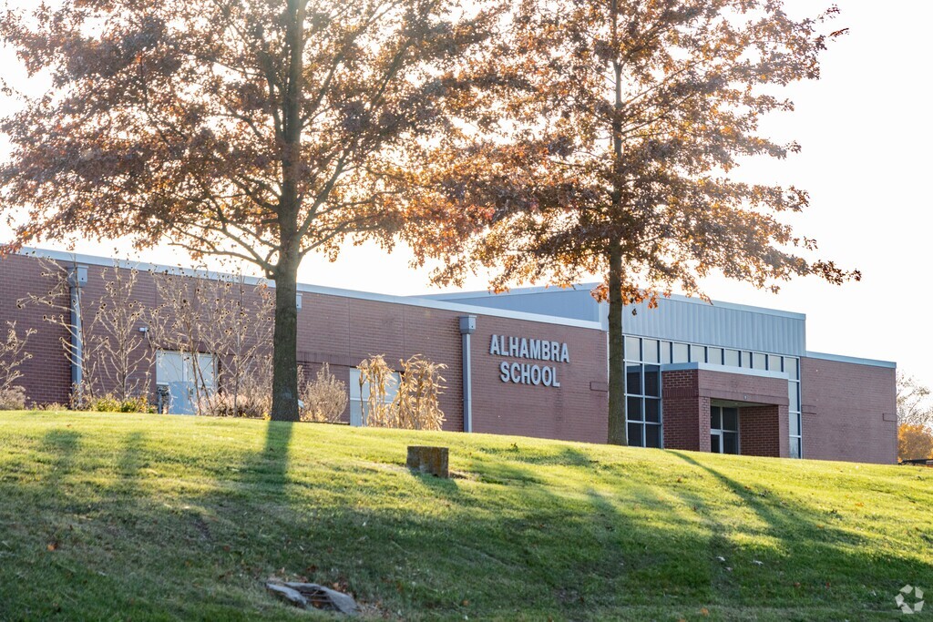 Alhambra Primary School serves students in the Outlying Madison County community.