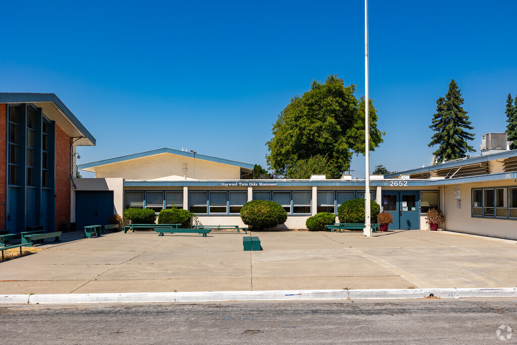 Hayward Twin Oaks Montessori School, Castro Valley CA Rankings ...