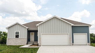 12311 S 205th Ave, Gretna, NE 68028