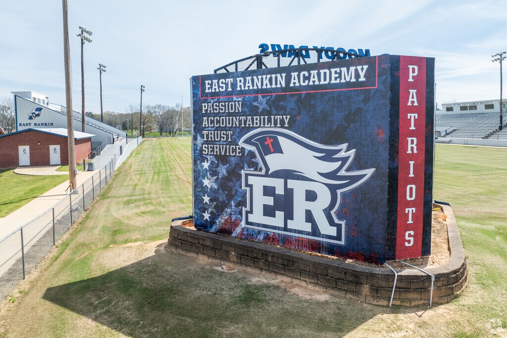 East Rankin Academy is a private school in Pelahatchie.