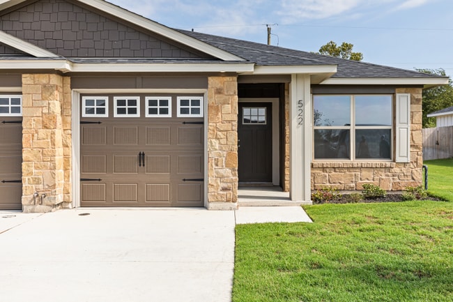 522 Campus St, Troy, TX 76579 - photo 2