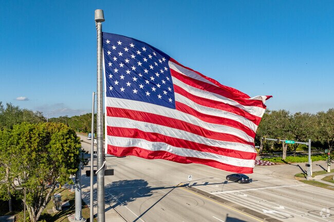 Pelican Marsh is comprised of only 40% full time residents.