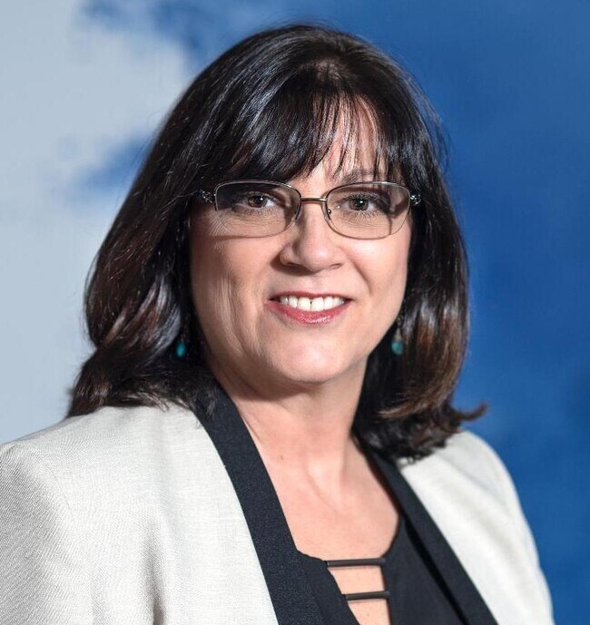 Miriam Randall-Olsen