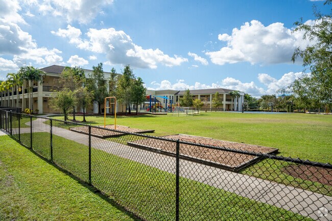 Amidst Pembroke Pines' charm, Franklin Academy fosters brilliance and endless possibilities.