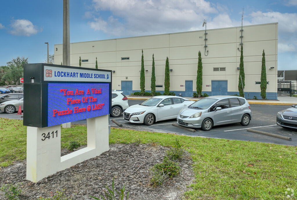 Lockhart Middle School is a public school serving the Lockhart community.