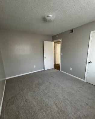 Maple Manor Apartments, Independence, MO 64050 - photo 2