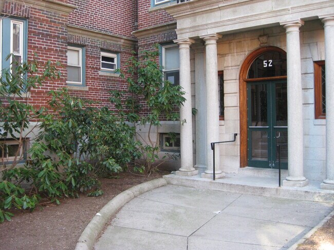 52 Garden St unit 44, Cambridge, MA 02138 - photo 2